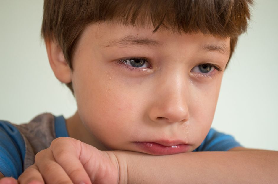 Crises émotionnelles : pourquoi votre enfant explose (et c'est normal !)